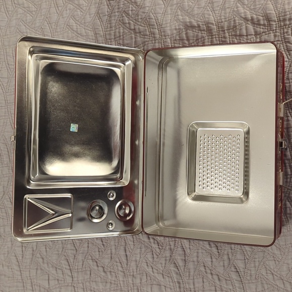 Elvis Presley TV tin tote - Picture 4 of 13